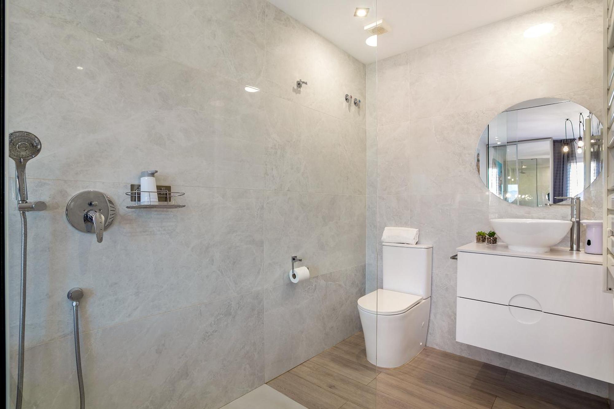 Sky Suites Аликанте Екстериор снимка