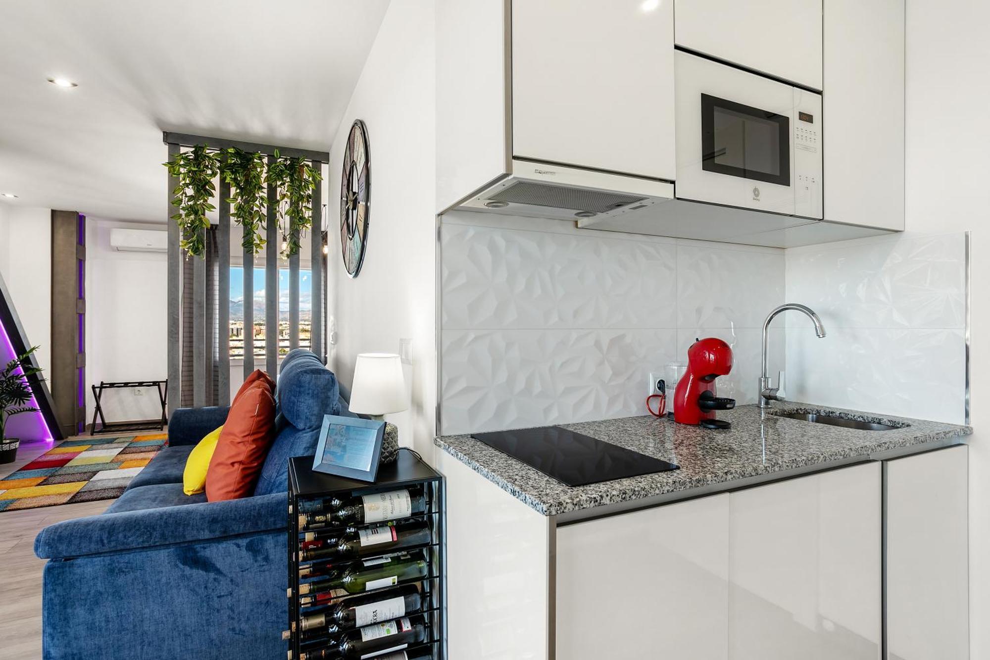 Sky Suites Аликанте Екстериор снимка