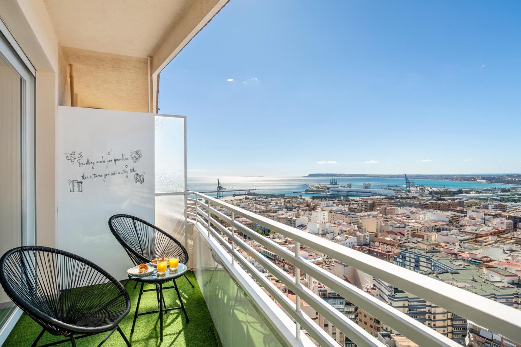 Sky Suites Аликанте Екстериор снимка